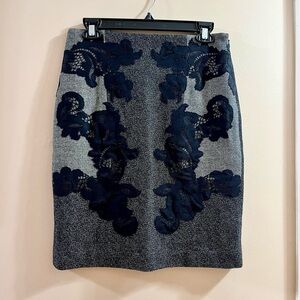 Diane Von Furstenberg Wool Blend  Black and Gray Skirt Size 4